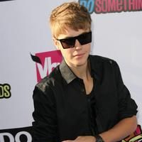 Justin Bieber - Celebs at Do Something Awards 2011 Photos | Picture 59685